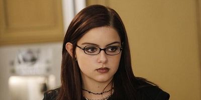 Poster der Serie First Days