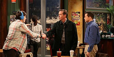 Poster der Serie Oh, WALD-E, Good Times Ahead