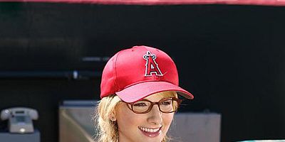 Poster der Serie The First Pitch Insufficiency