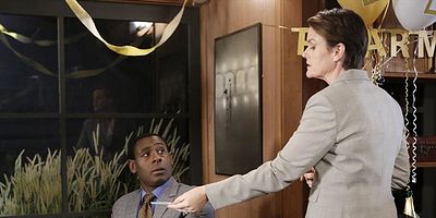 Poster der Serie Follow Through