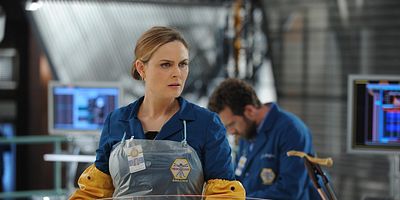 Poster der Serie The Puzzler in the Pit