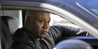 Poster der Serie Projekt Spiral