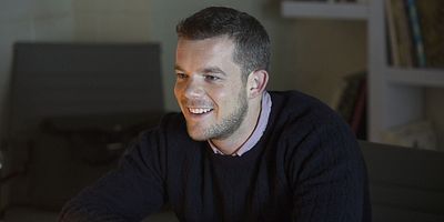 Poster der Serie Looking at Your Browser History