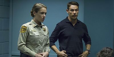 Poster der Serie Simon