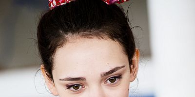 Poster der Serie Mieux vaut l'abondance que le besoin