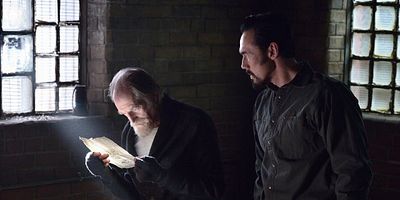 Poster der Serie By Any Means