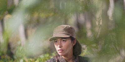 Poster der Serie East