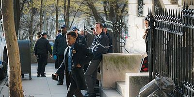 Poster der Serie The Invisible Hand