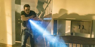 Poster der Serie Start Digging