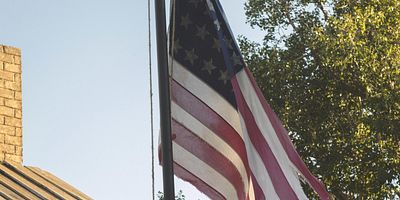 Poster der Serie Two Soldiers