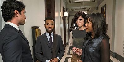 Poster der Serie Explodierende Schädel