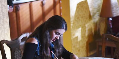 Poster der Serie Mother's Little Burden