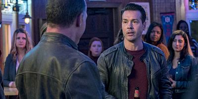 Poster der Serie A Shot Heard Round the World