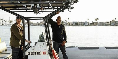 Poster der Serie Unter Haien