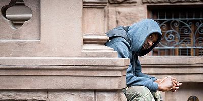 Poster der Serie It Serves You Right to Suffer