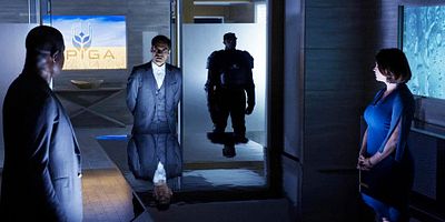 Poster der Serie Sweating the Assets