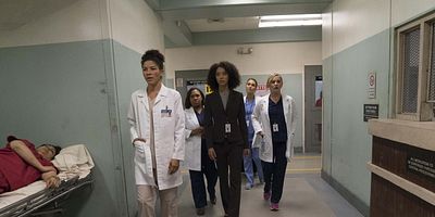 Poster der Serie You Can Look (But You'd Better Not Touch)