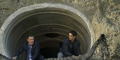 Poster der Serie The Hole Truth