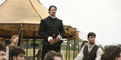 Poster der Serie Playing with Fire