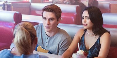 Poster der Serie Chapter Eight: The Outsiders