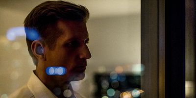 Poster der Serie Crossing the Line