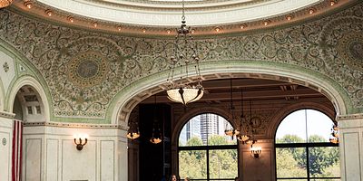 Poster der Serie Was macht den Menschen aus?