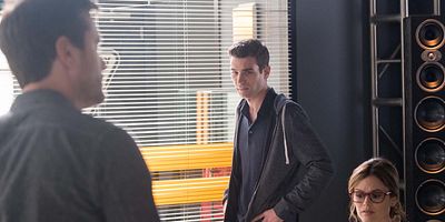 Poster der Serie Farther On