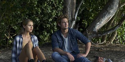 Poster der Serie Something Inhuman This Way Comes...