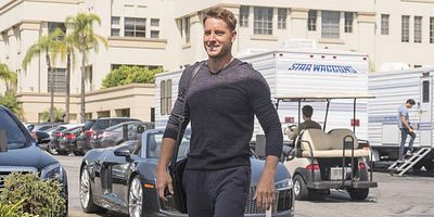 Poster der Serie Es ist noch da