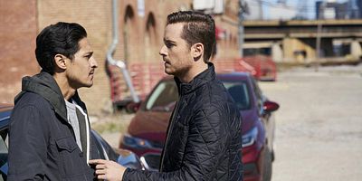 Poster der Serie Care Under Fire