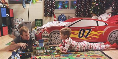 Poster der Serie Oni Kalalea Ke Ku A Ka La'au Loa