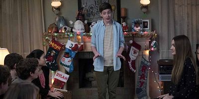 Poster der Serie N-E-- NEW Y-- YEAR'S E-- EVE