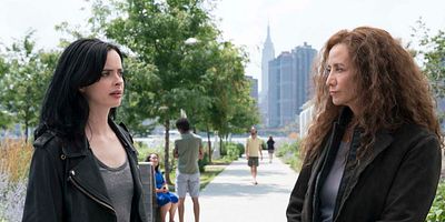 Poster der Serie AKA Ain't We Got Fun