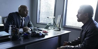 Poster der Serie Atom Bomb