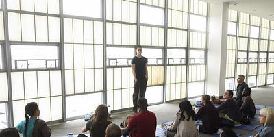 Poster der Serie A New American Religion