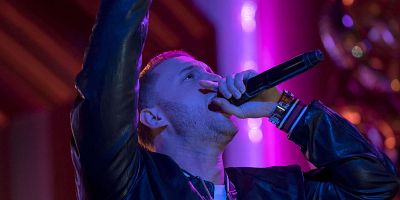 Poster der Serie Bloody Noses and Crack'd Crowns