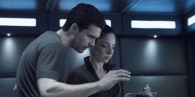 Poster der Serie It Reaches Out