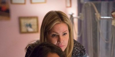 Poster der Serie Two Girls Kissing