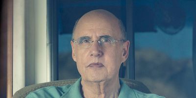 Poster der Serie Emotional Baggage