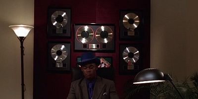 Poster der Serie A Hit Is a Hit