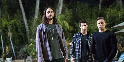 Poster der Serie Raubzug in den Wolken