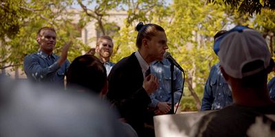 Poster der Serie Charles (Manson) in Charge