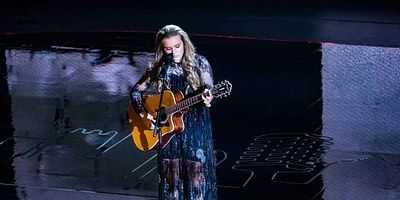 Poster der Serie Beyond the Sunset