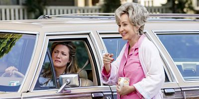 Poster der Serie A High-Pitched Buzz and Training Wheels