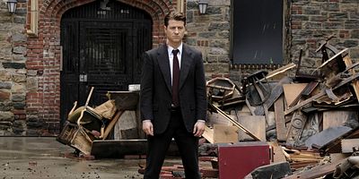 Poster der Serie 13 Stitches