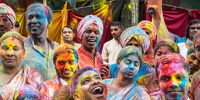 Poster der Serie Indian Man, British Suit