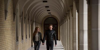 Poster der Serie A Kiss From a Rose