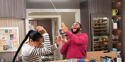 Poster der Serie Pinata, Pony und Pistolen