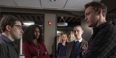 Poster der Serie Karten auf den Tisch