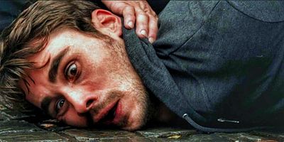 Poster der Serie Into the Sand